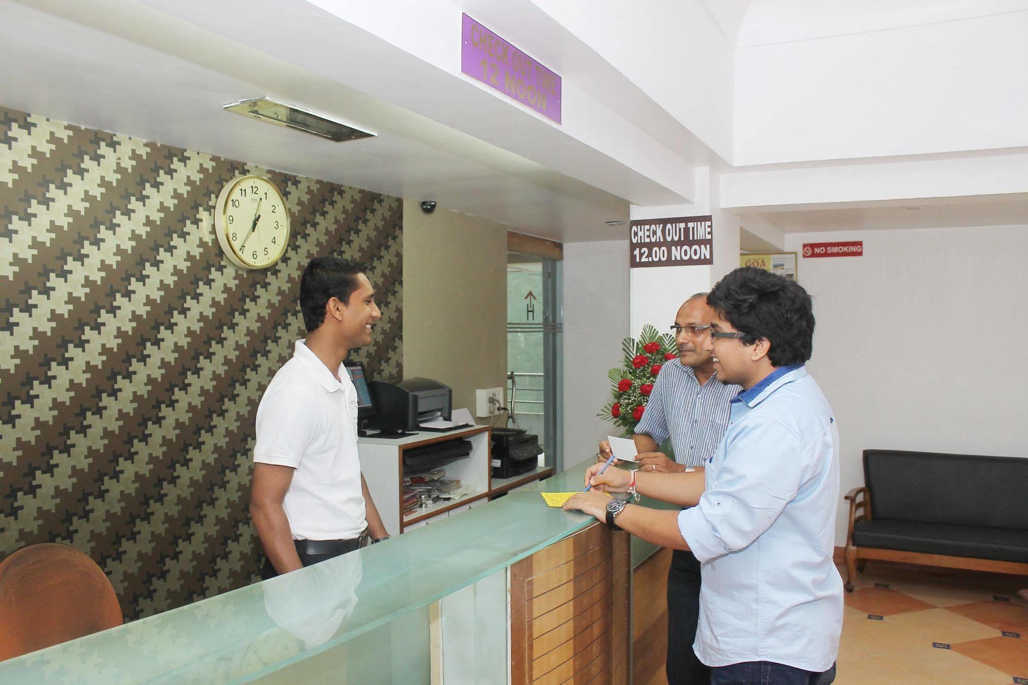 Готель Super Townhouse Margao Near Railway Station Екстер'єр фото
